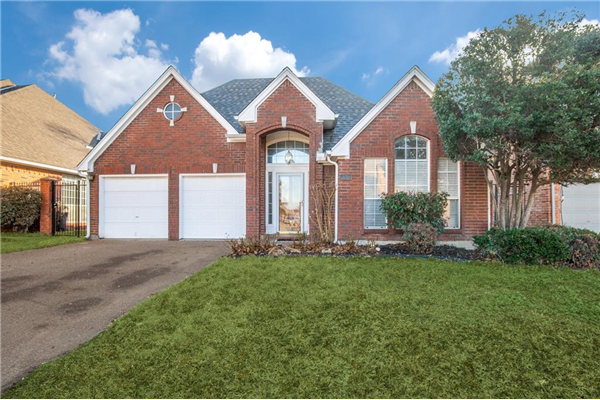 520 CREST RIDGE, Irving