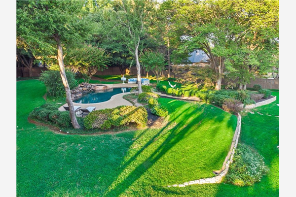 210 Bent Creek Court, Southlake