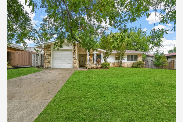 3604 Harvard Street N, Irving