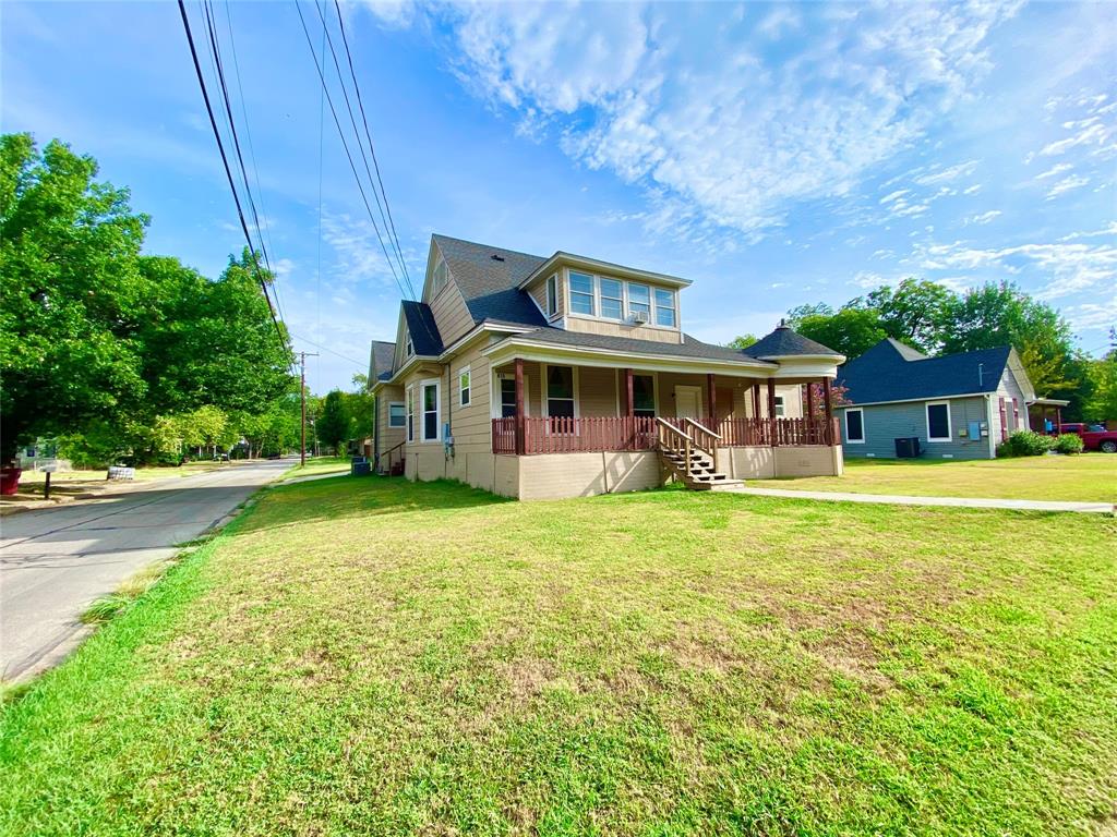 610 W 6th Street