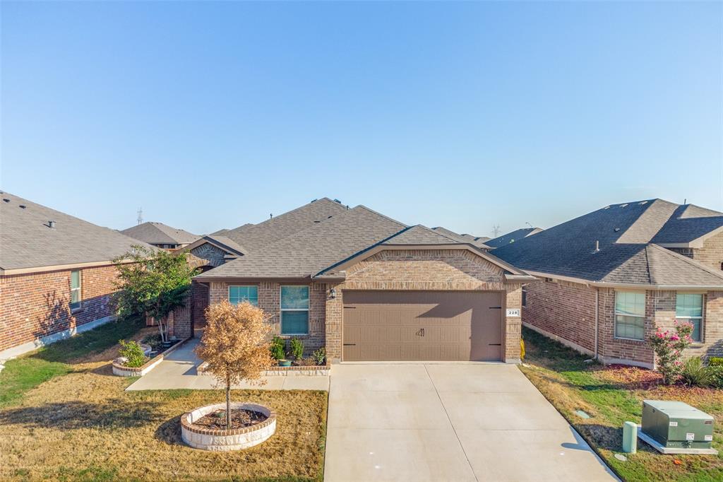 228 Foxhunter Street