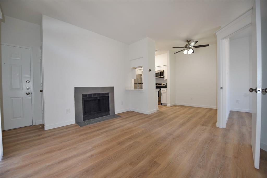 3701 Cedarplaza Lane, #105