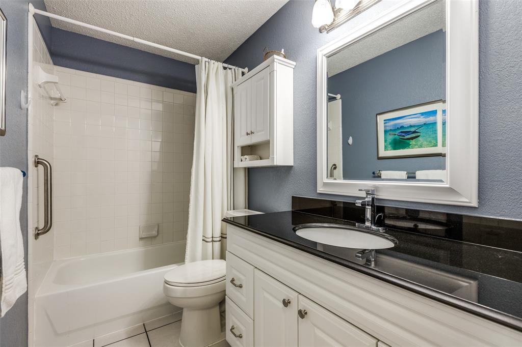 2924 Berry Hill