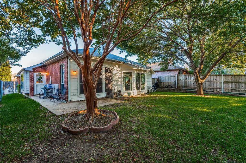 2924 Berry Hill