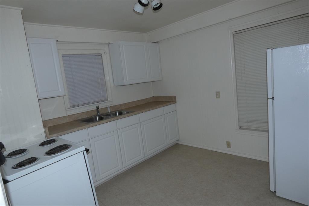 265 College Drive, #1/2