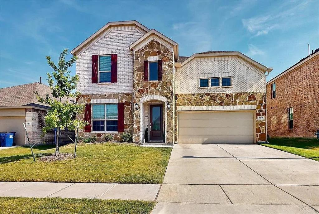 1210 Smoketree Lane
