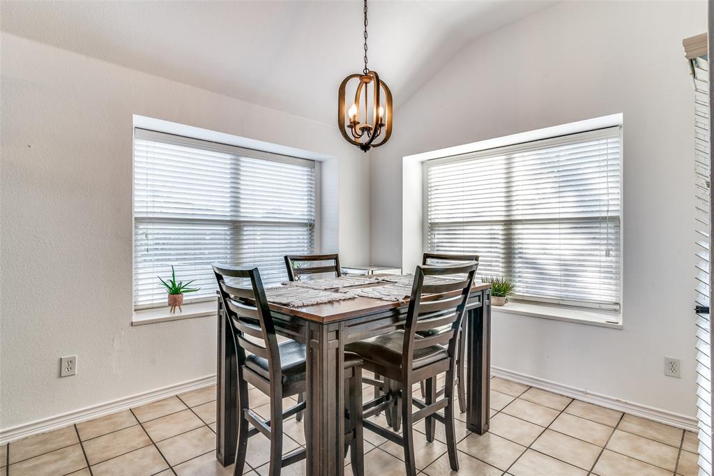 3121 Cobblestone Drive