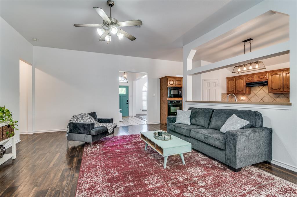 3121 Cobblestone Drive