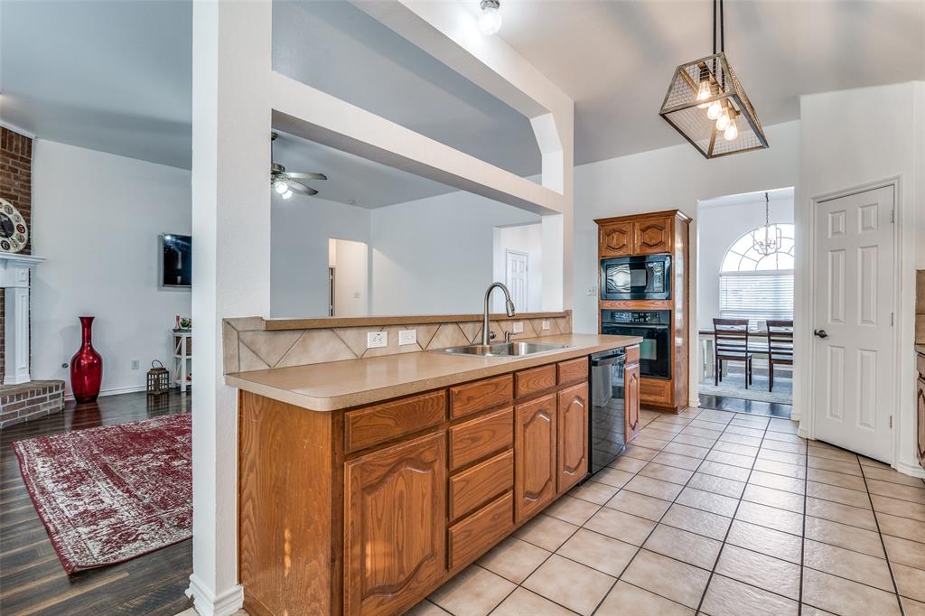 3121 Cobblestone Drive