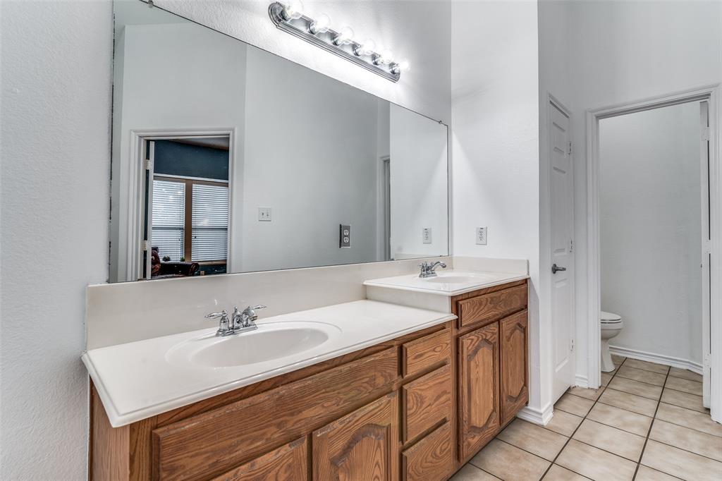 3121 Cobblestone Drive