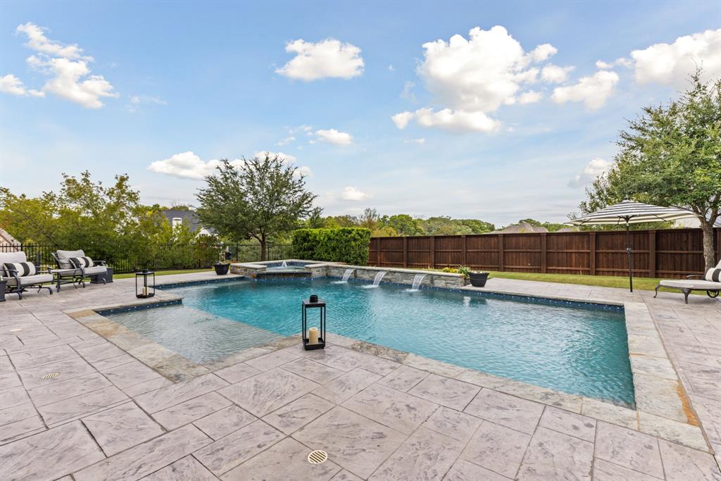 710 Horseshoe Court