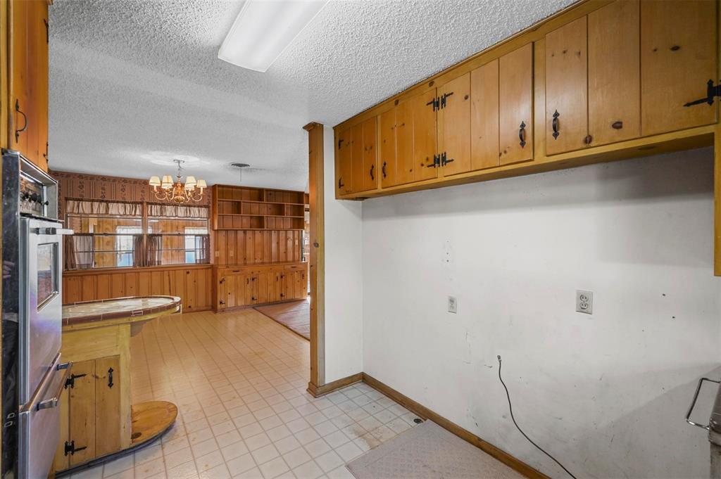 4712 Deville Drive