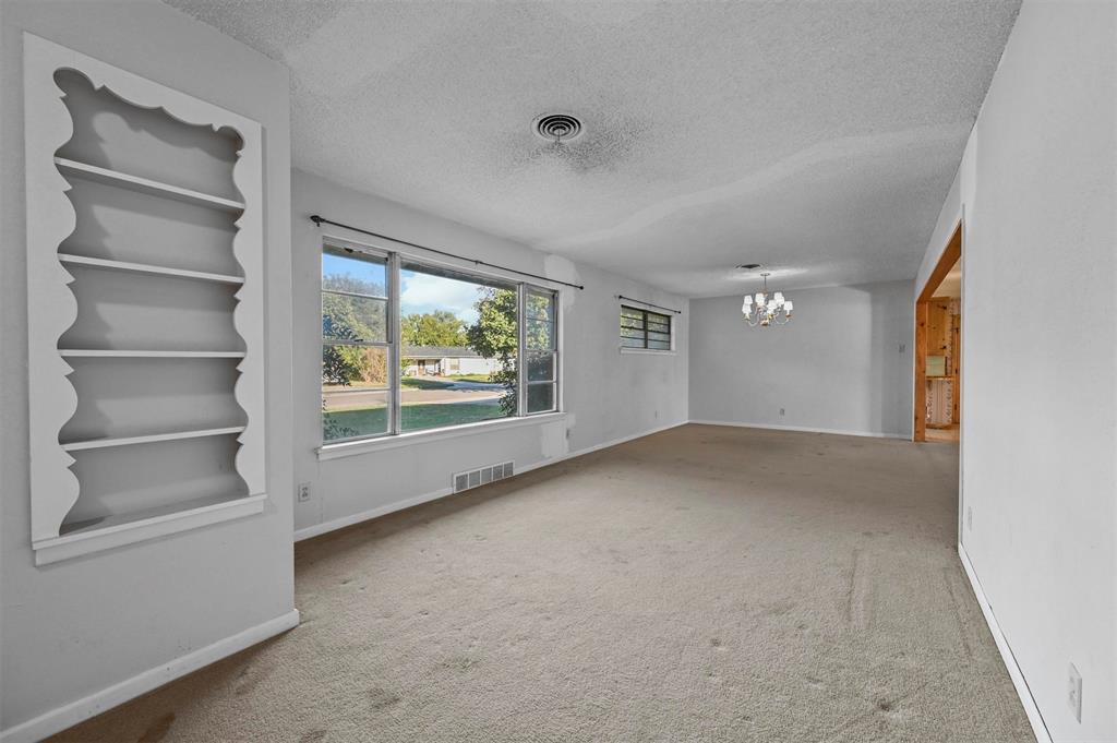 4712 Deville Drive