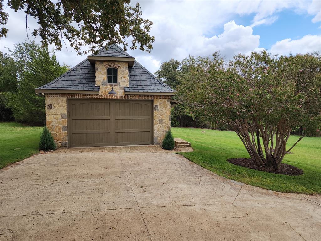 7600 Douglas Lane