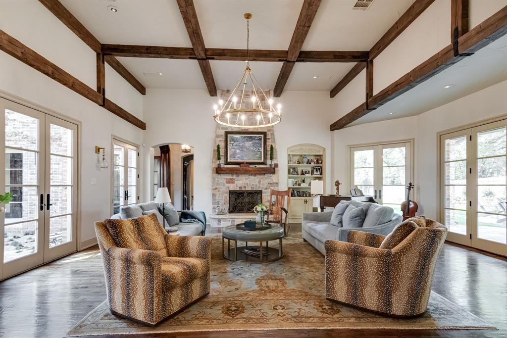 7600 Douglas Lane