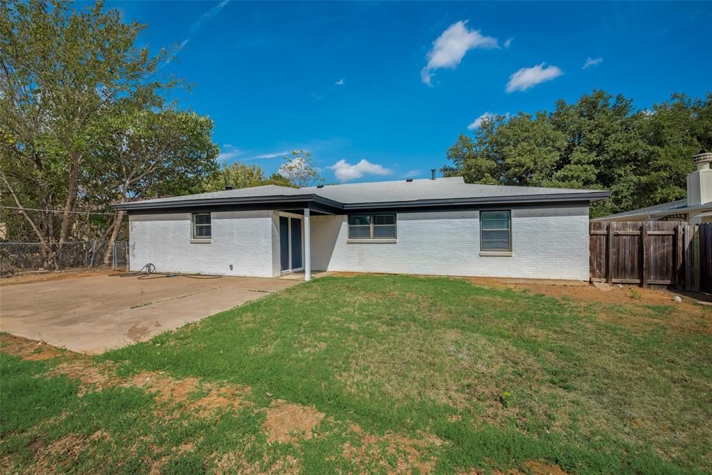 8116 Cross Drive
