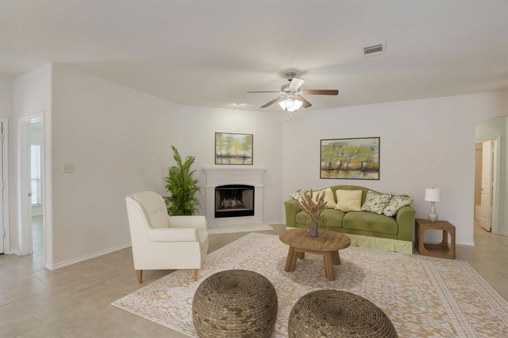 2728 Pecan Grove Drive