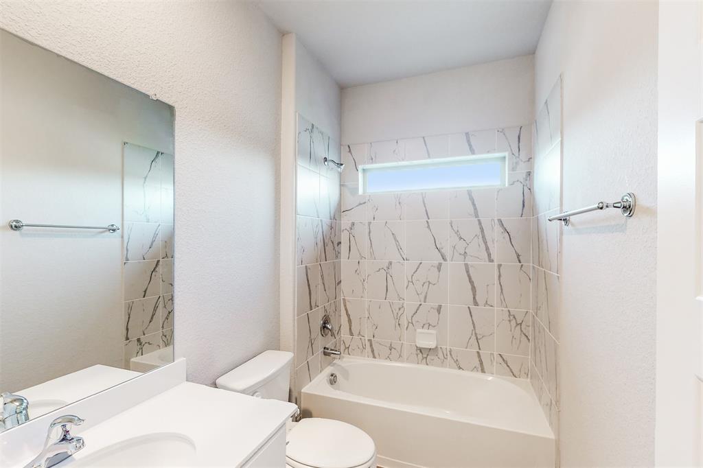 1053 Longbow Lane