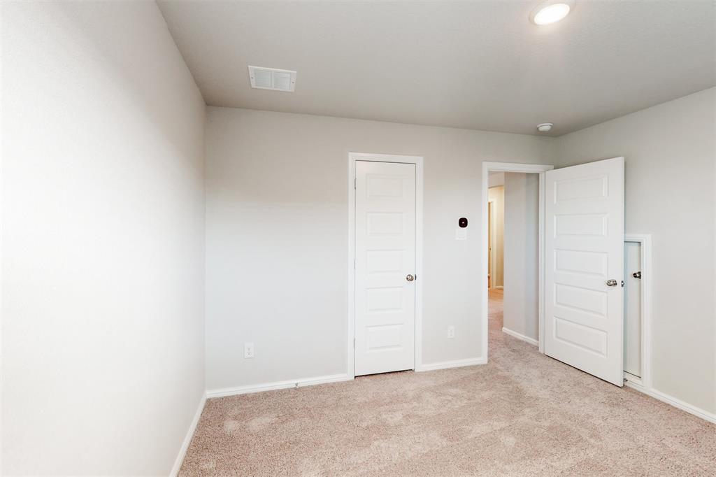 1053 Longbow Lane