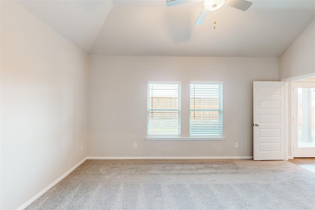 1053 Longbow Lane