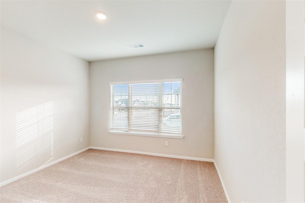 1053 Longbow Lane