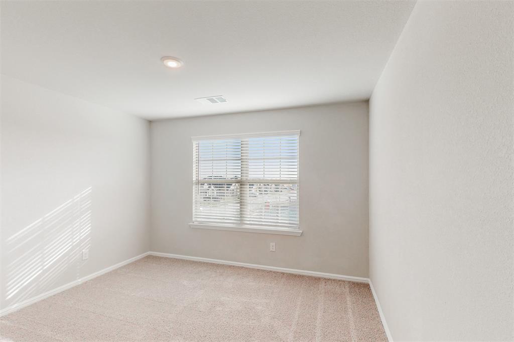 1053 Longbow Lane