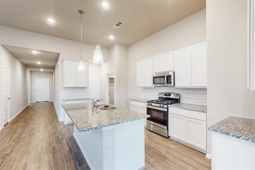 1053 Longbow Lane