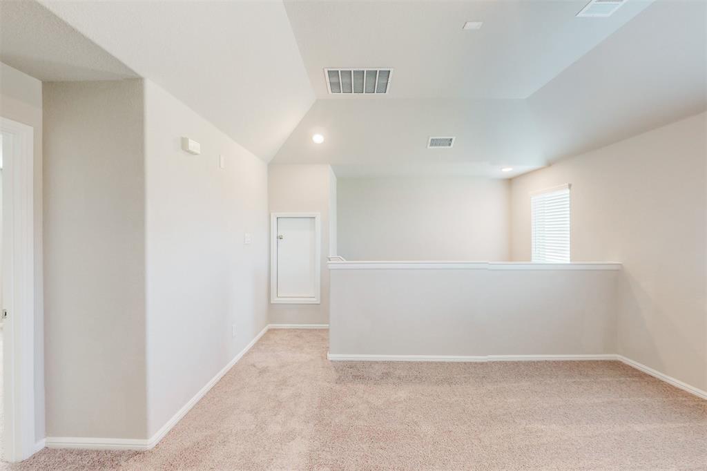 1053 Longbow Lane