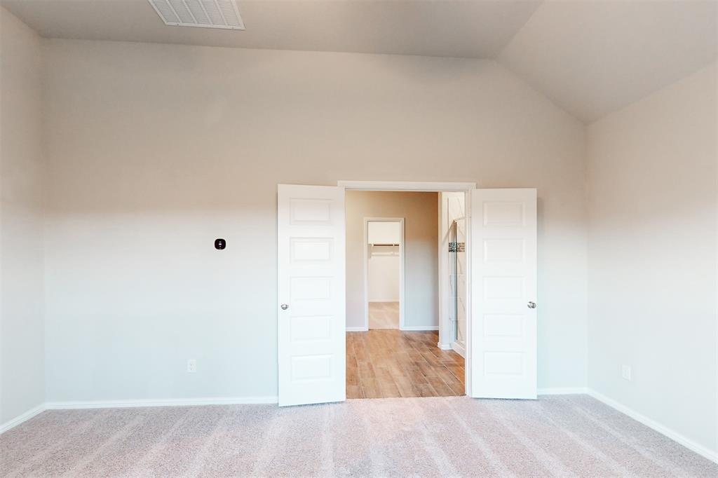 1053 Longbow Lane