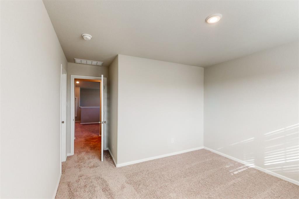 1053 Longbow Lane