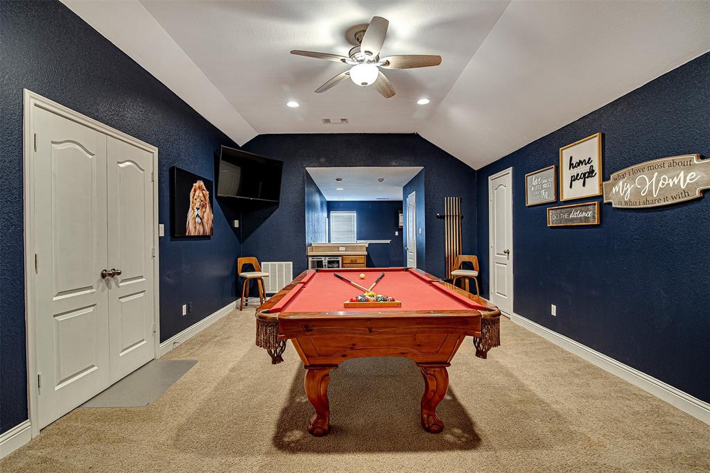 1143 Clairemont Lane