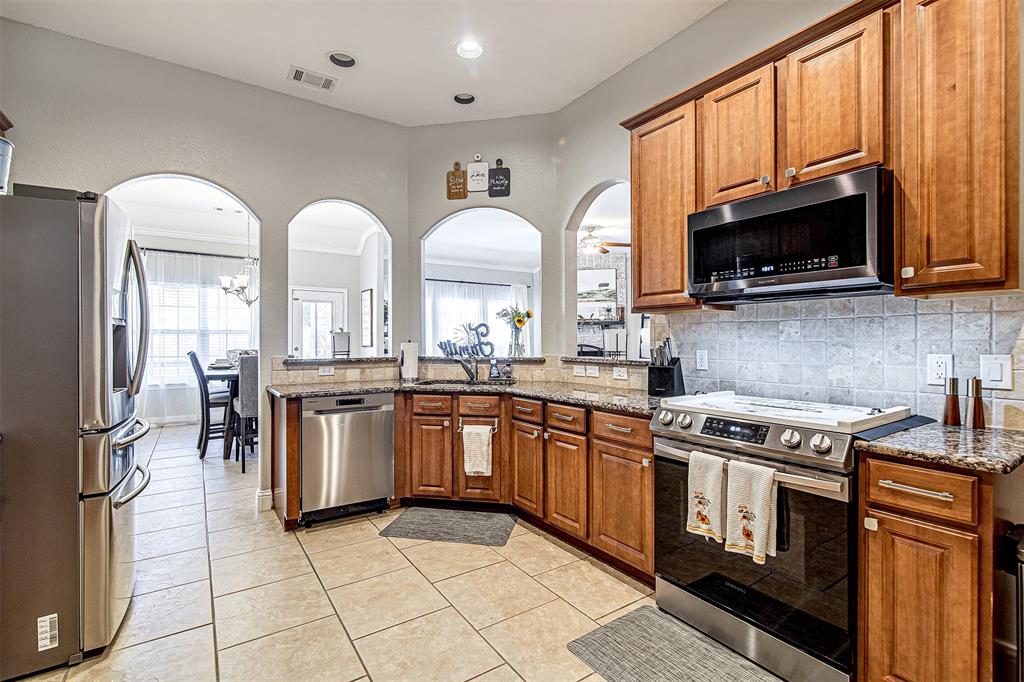 1143 Clairemont Lane