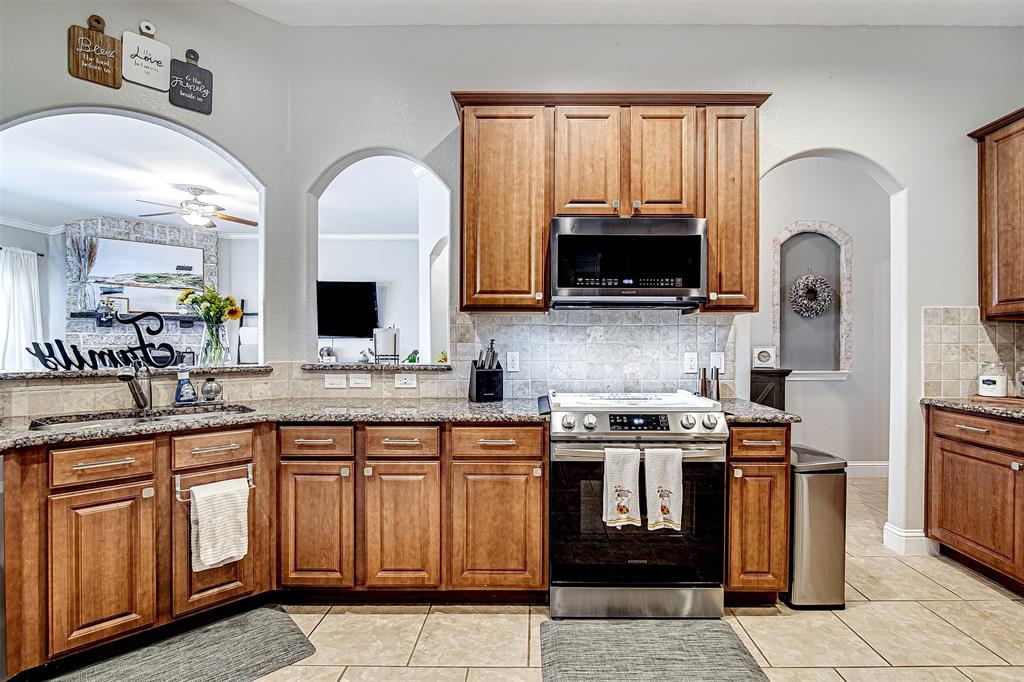 1143 Clairemont Lane