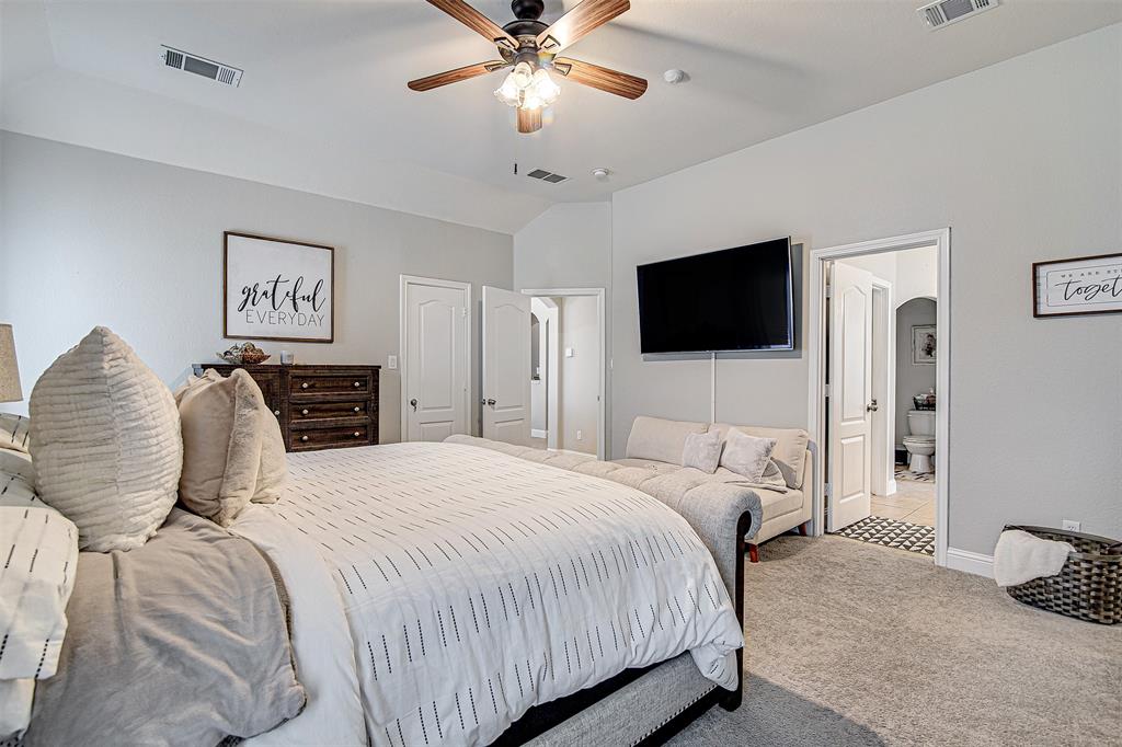 1143 Clairemont Lane