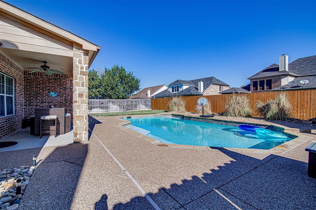 1143 Clairemont Lane