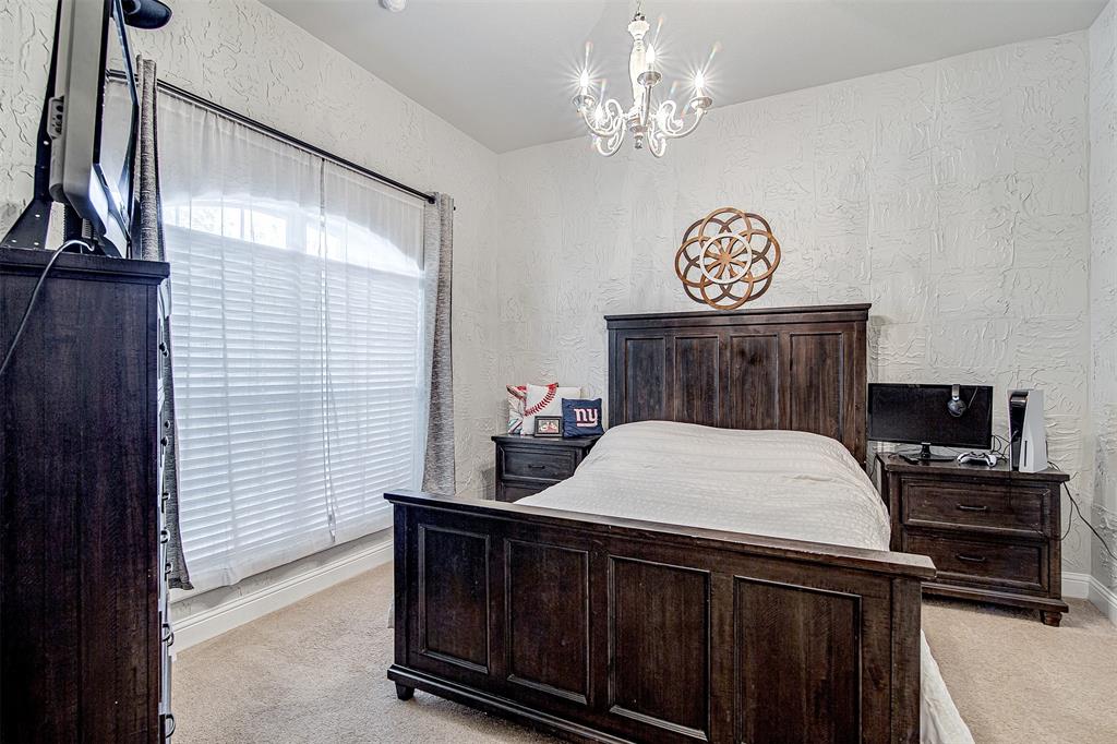 1143 Clairemont Lane