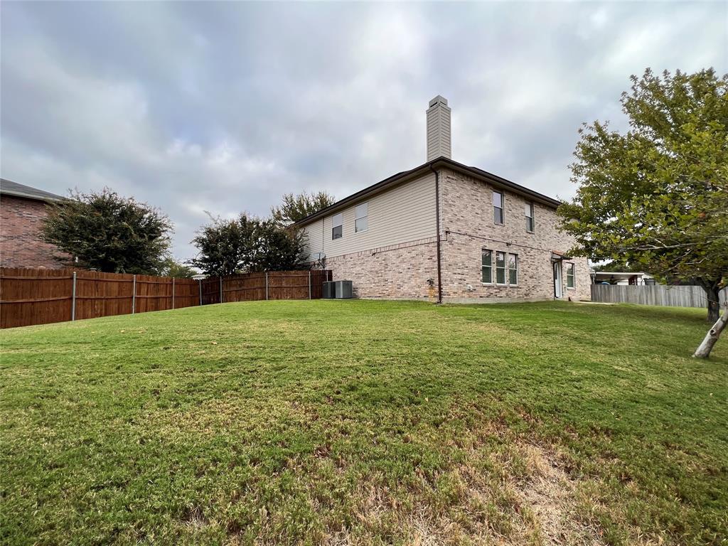 1411 Foxwood Lane