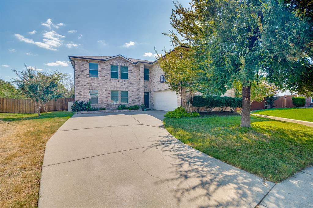 1411 Foxwood Lane