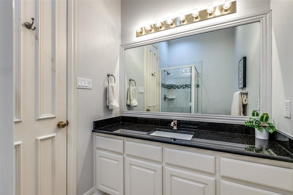 802 Parkwood Court