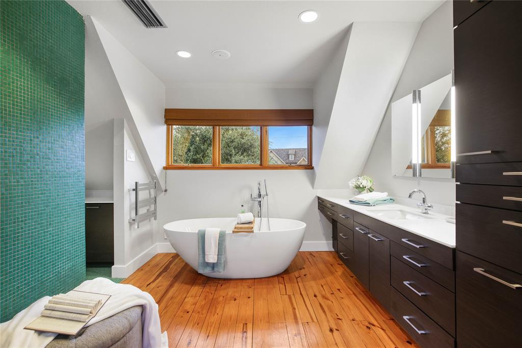 10523 Buccaneer Point