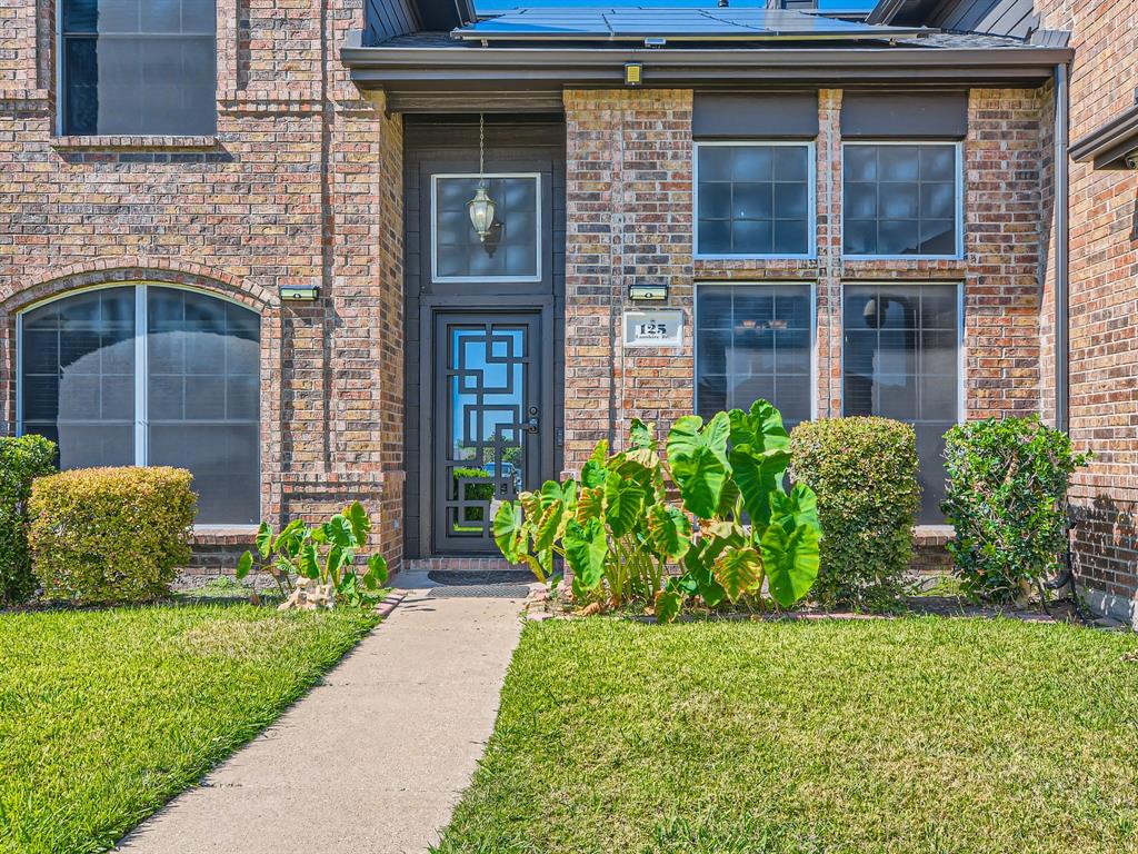 125 Lanshire Drive