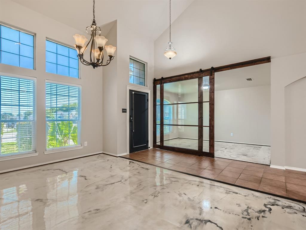 125 Lanshire Drive