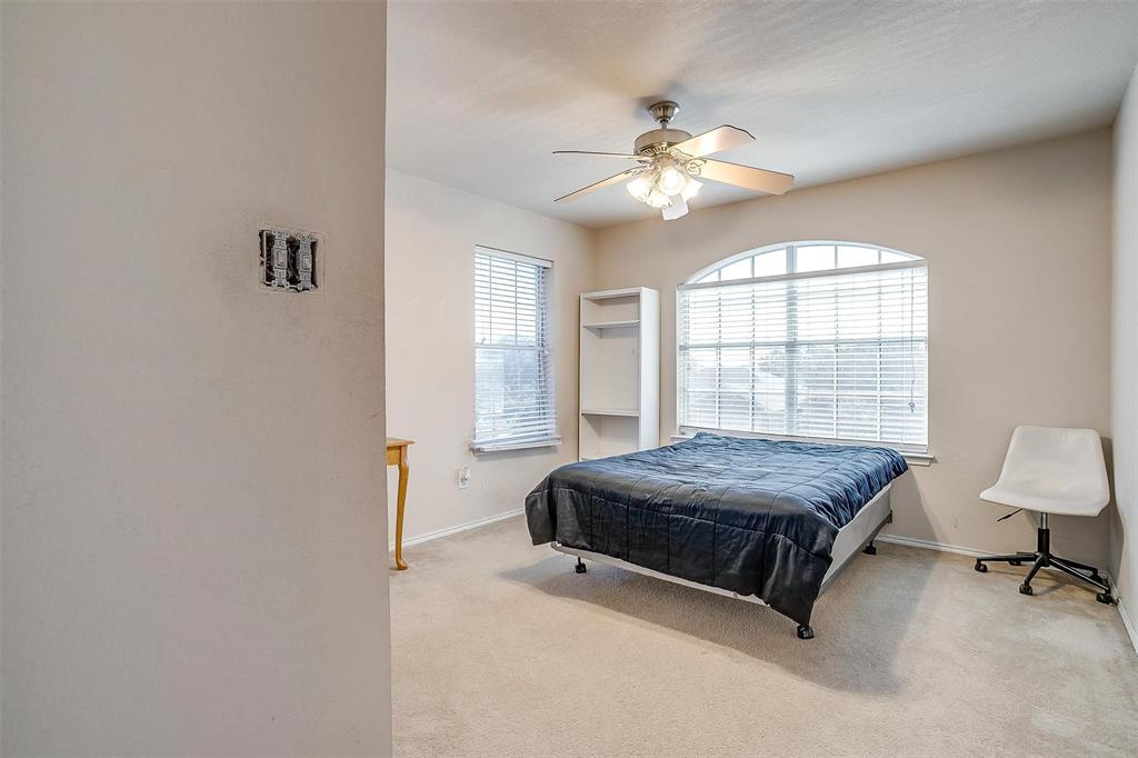 404 Reagan Lane