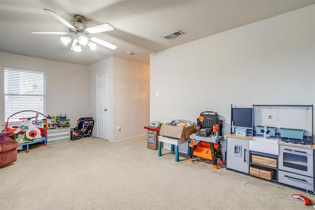 404 Reagan Lane