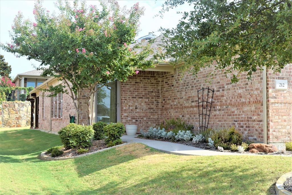 212 Montague Lane