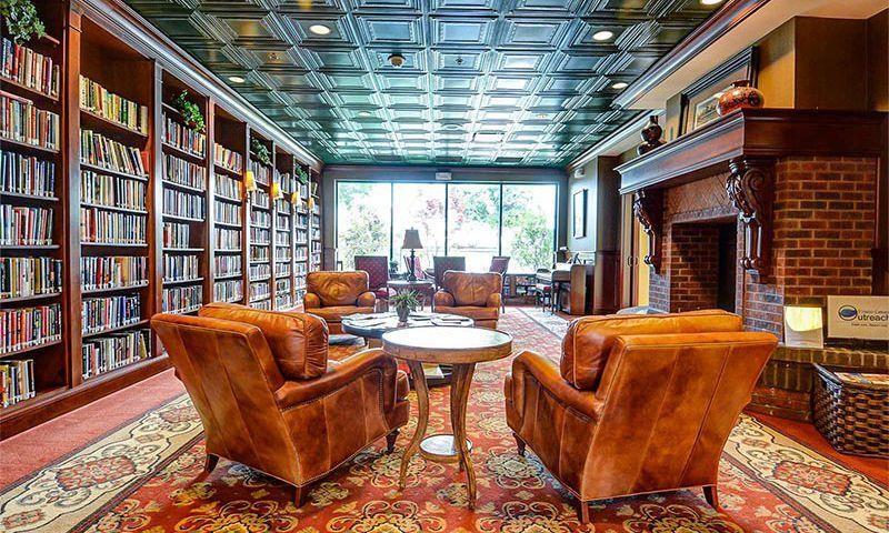 212 Montague Lane