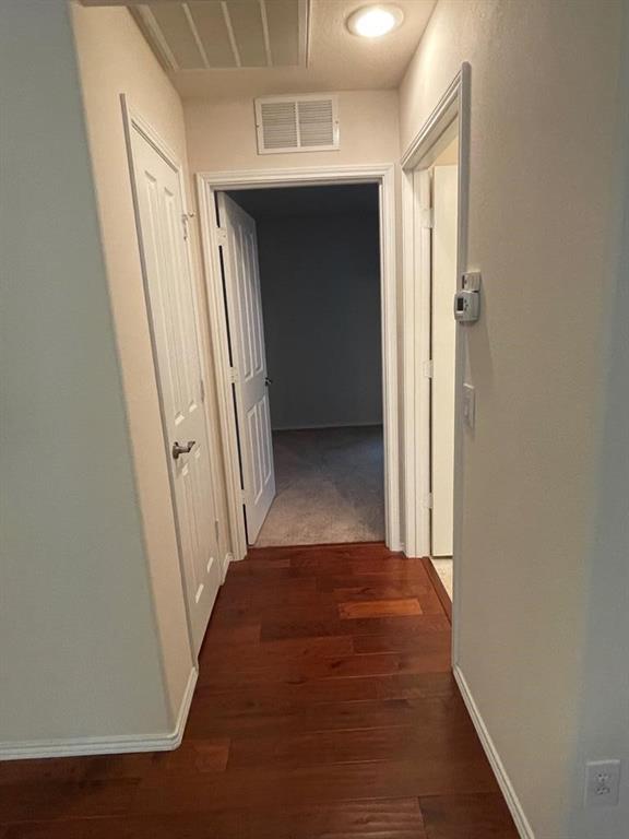 212 Montague Lane