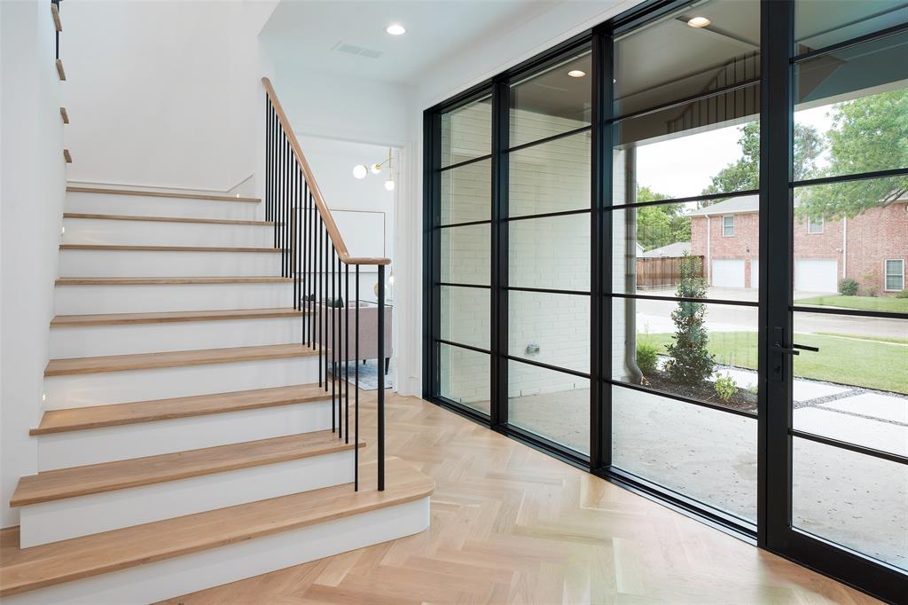 1227 Ottawa Drive