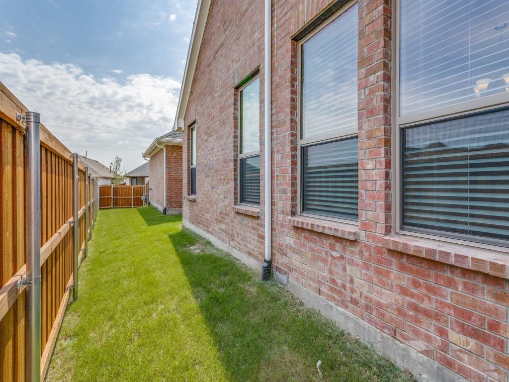 828 Legacy Trail