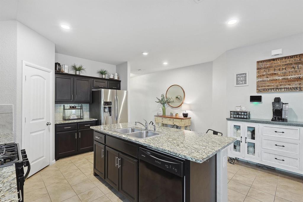 749 Walls Boulevard